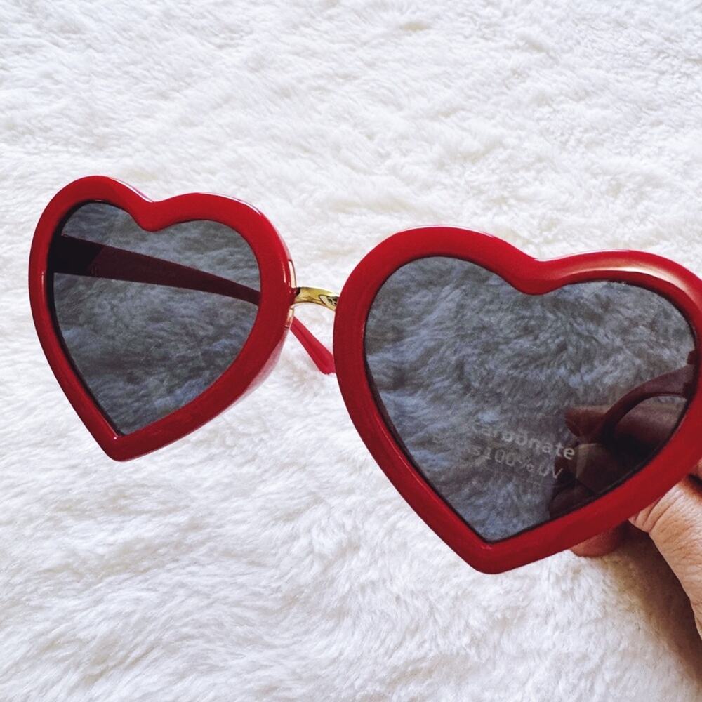 Pixie Red Girl Heart-shape Sunglasses - Picture 6 of 11